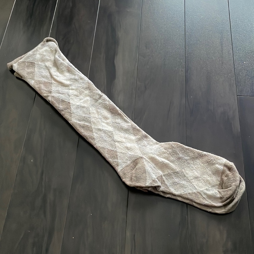 knee high socks